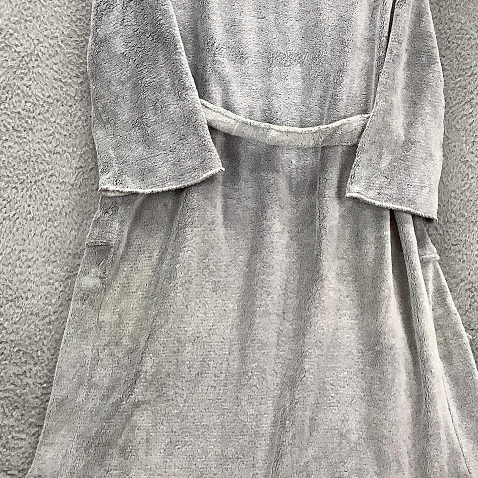 Bata Oscar De La Renta para mujer gris medio felpa polar con cinturón salón baño Foto 4 de 4