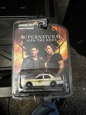 1/64 GREENLIGHT HOLLYWOOD SERIES 8 SUPERNATURAL FORD CROWN VICTORIA POLICE 2014