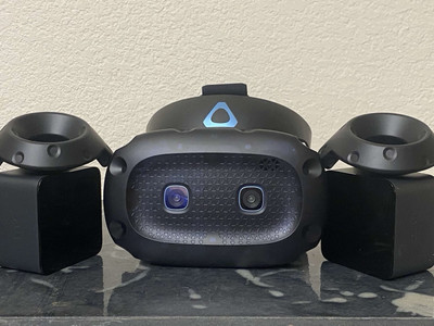 HTC Vive VR Cosmos