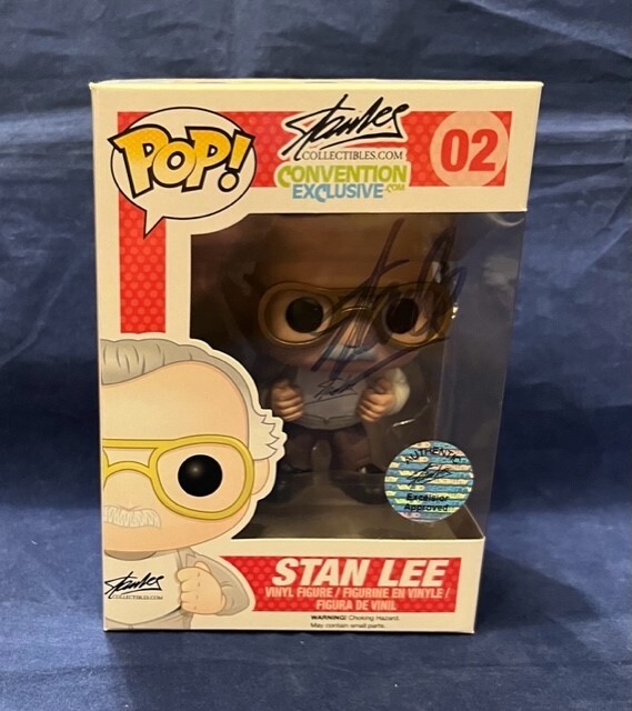 Stan Lee #03 Red Chrome Superhero Exclusive Signed W/ COA LE 9/12 Funko POP Stan Lee #03 Red Chrome Superhero Exclusive Signed W/ COA LE 9/12 Funko POP