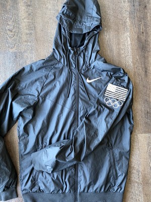 nike windbreaker mens small