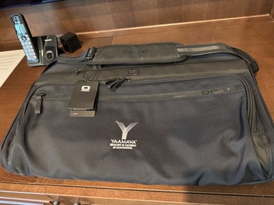 Ogio Transform Duffel Bag Black 48.5L and Garment Hanger Travel New LOGOED