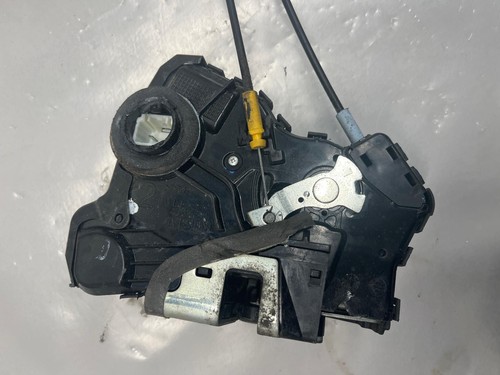 690400C050 Front Door Latch TOYOTA SIENNA Left 11 12 13 14 - Picture 4 of 6