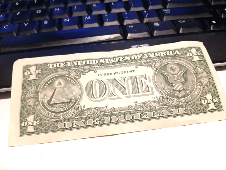 August 13th 1939 $1 One Dollar Bill Fancy Serial Number Birthday Note 08131939 - Image 2 of 3