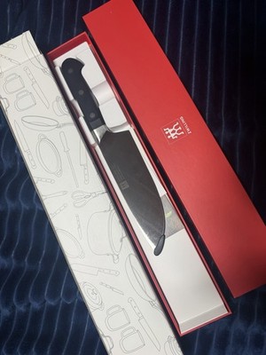ZWILLING Pro 8-inch Razor-Sharp German Chef's Knife