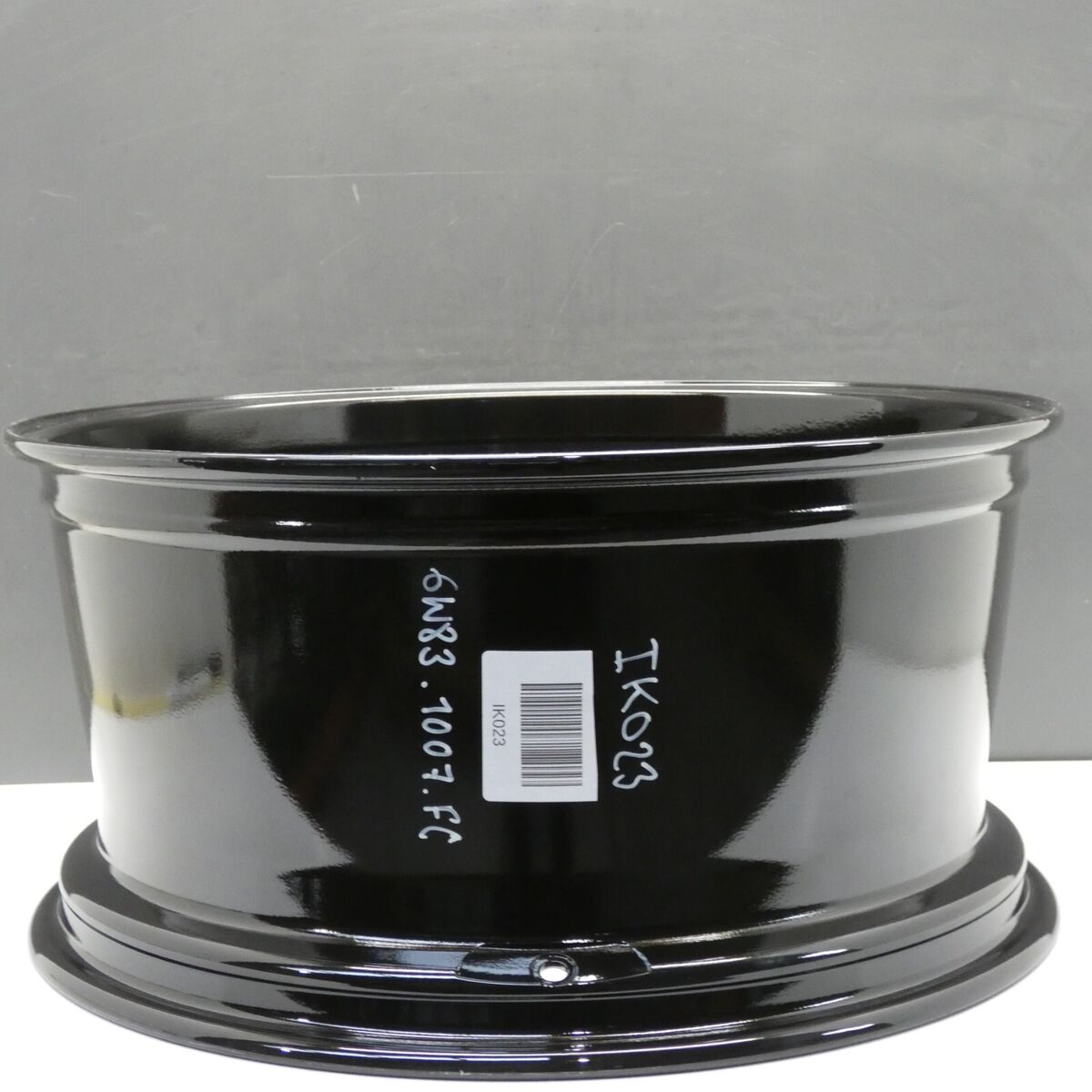 1896 One Jaguar XKR Xk8 XF 20 Inch Factory OEM Wheel Rim 1896 One Jaguar XKR Xk8 XF 20 Inch Factory OEM Wheel Rim