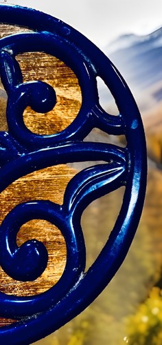 Cast Iron Cobalt Blue Trivet Enamel Round Tabletop Hang Country Kitchen Decor - Picture 6 of 9