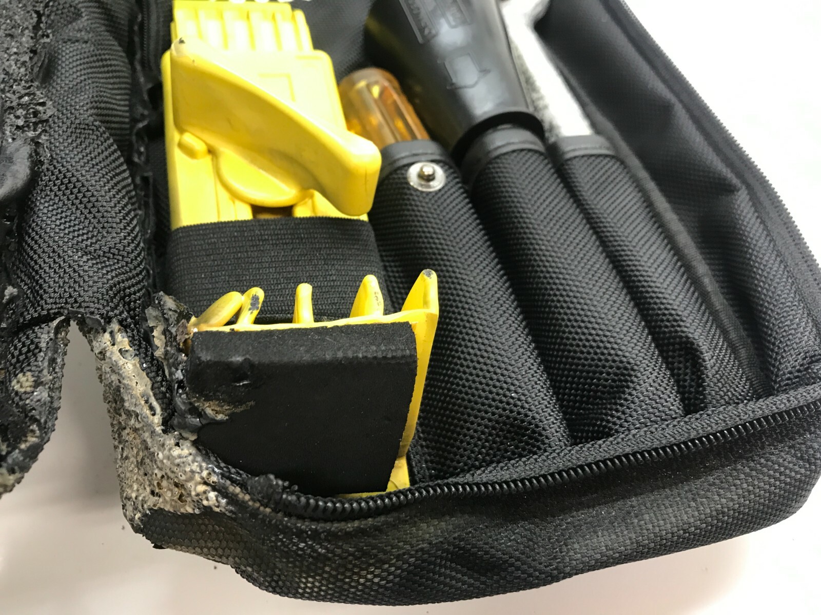 FERRARI F8 SPIDER COMPLETE TOOL KIT BAG OEM 876887