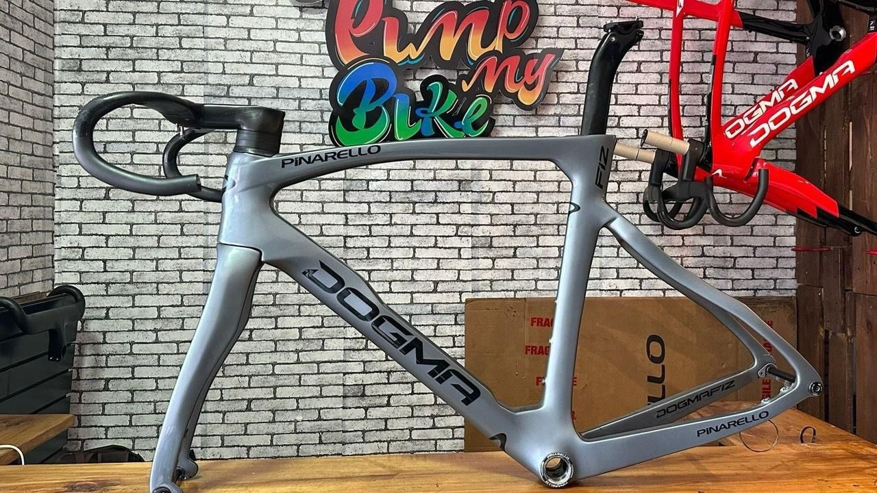 Pinarello Dogma F12 size 55 Gray Carbon Fiber Frame Set w/ Fork & Handlebar