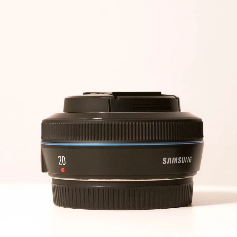 Samsung 20mm f/2.8 NX iFunction Pancake Lens - Image 3 of 4