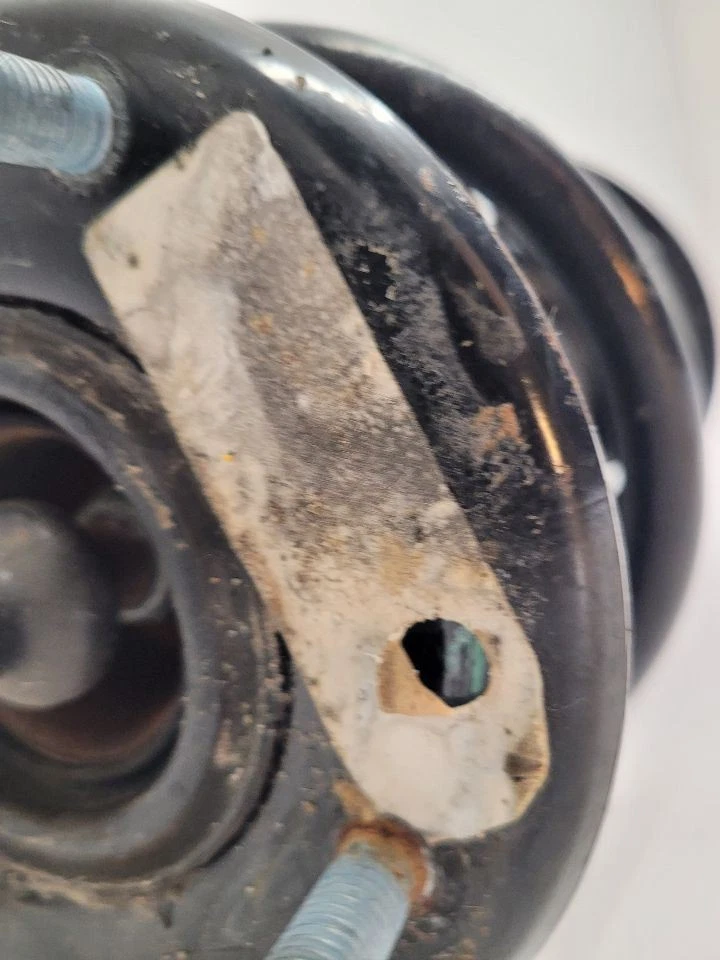 16-19 FORD EXPLORER LH Driver Strut Front AWD Without Turbo FB5Z18124D Foto 3 de 4