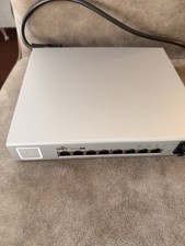 Ubiquiti Networks UniFi US-8-150W Managed PoE+ Gigabit Switch mit SFP