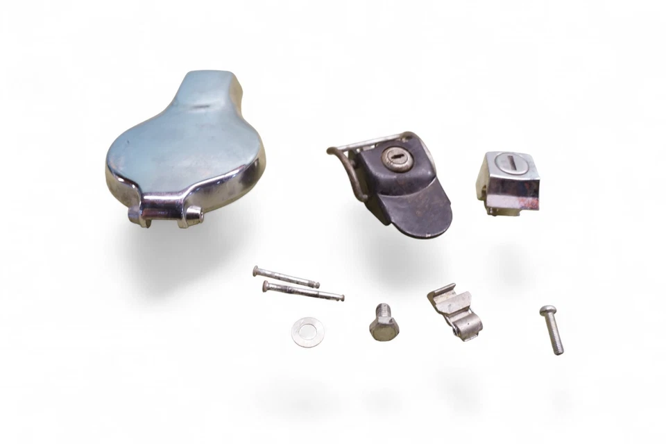 Yamaha RD350 1973 RD 350 563 millas *2675A juego de bloqueo tapa de gasolina Foto 2 de 4