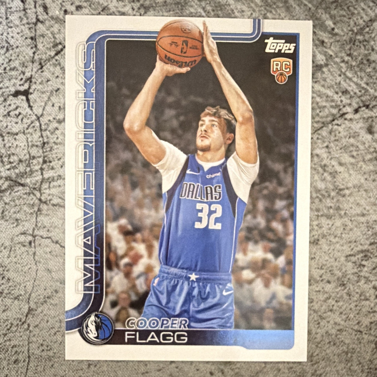 Topps 2025-26 Cooper Flagg RC #80BK-51 1980-81 Insert Mavericks Rookie