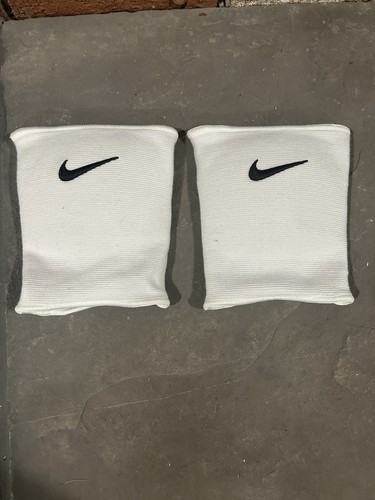 Nike volleyball knee pads In White
