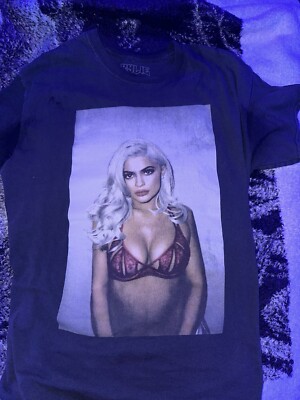 Kylie Jenner T Shirt Size Large. 10/10 Condition, Worn Once