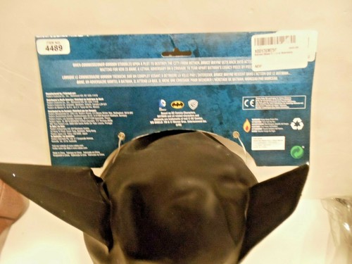 Batman Child Mask The Dark Knight Trilogy DC Comics Rubies Halloween costume NWT - Picture 7 of 8