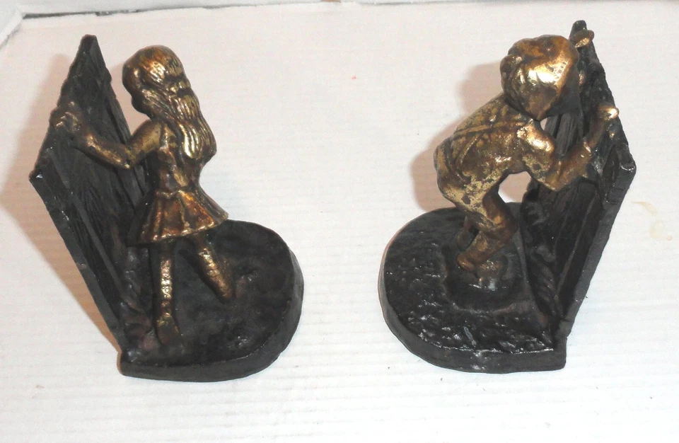 Sujetalibros SPI Boy and Girl Hide and Seek raro de metal bronceado de 6" de alto LEER POR FAVOR Foto 2 de 4