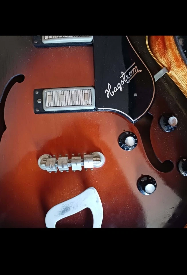 1960s Hagstrum Concord Bass With Case - Image 2 of 4