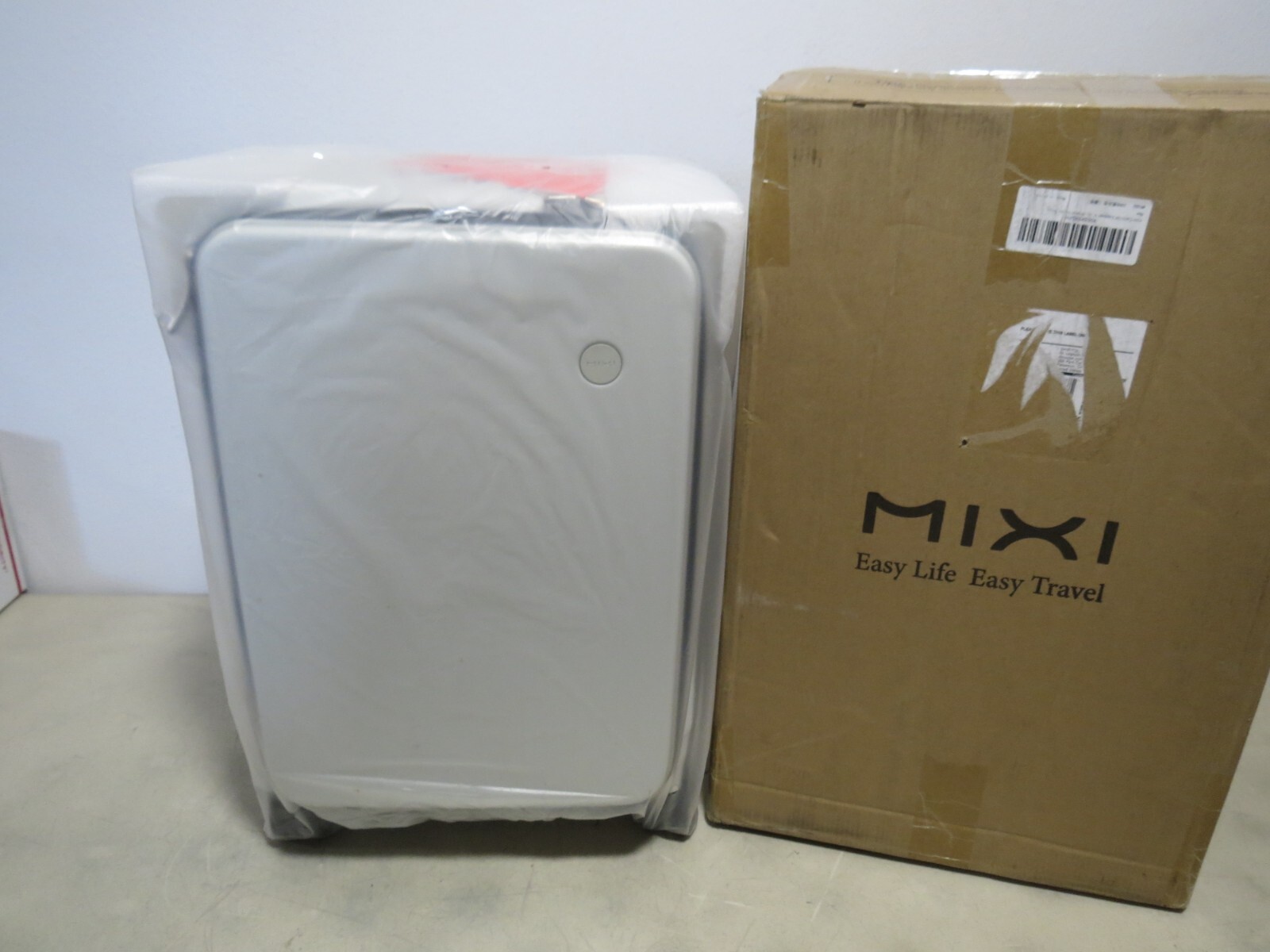 mixi Carry On Luggage Wide Handle Luxury Rolling Travel Suitcase 20