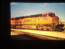 10209 VINTAGE Photo 35mm Slide BNSF 7268, CHICAGO, IL 2013