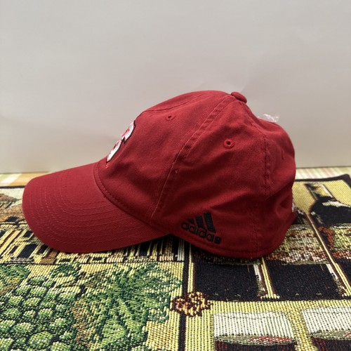 Adidas NCAA North Carolina State Wolfpack Rojo Ajustado Grande/XL Gorra NUEVA - Imagen 8 de 11