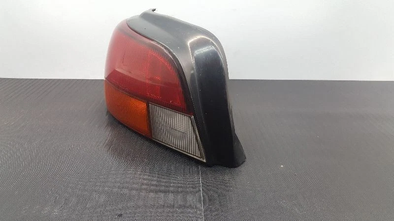 90 91 92 Isuzu Impulse Passenger Right Tail Light Lamp 94323018 - Image 2 of 4