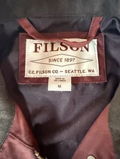 Filson Women's Medium Oil Waxed Cotton Jacket