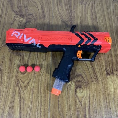 Nerf Rival Apollo Gun - X-V-700 - rot + 3 x Schaumstoffkugeln