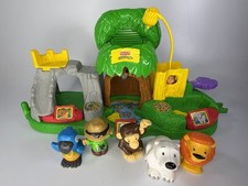 Fisher Price Little People Animal Sounds Zoo 2001 Playset With 5 Animals Lot