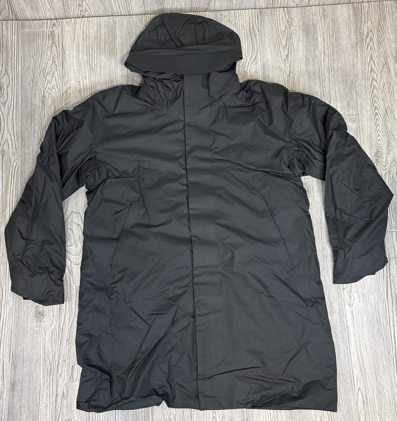 Viev Gore-Tex Dante Insulated Long Designer Rain Jacket, Size L Black Gray GTX