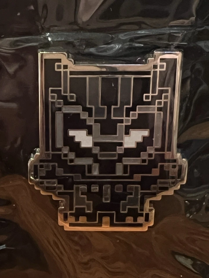 Black Panther PXL8 Pin Marvel Avengers PopMinded Hallmark 2018 SDCC Exclusive Foto 2 de 4