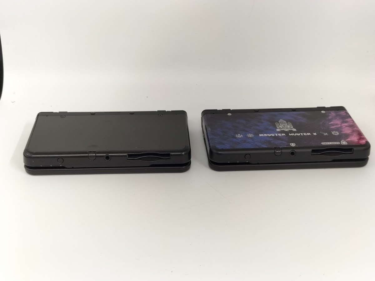 B5894 Nintendo new 3DS console Black Monster Hunter X 065 Cover