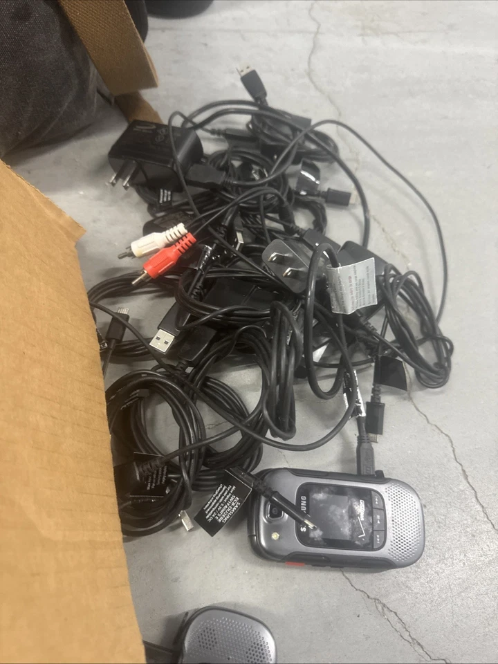 Lote de 15 teléfonos celulares 3G Samsung Convoy 3 SCH-U680 MAV Verizon Basic abatibles COMO ESTÁN Foto 2 de 4