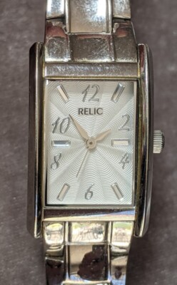 Relic ZR33813 Women's Silver Tone Rectangular Quartz Watch Good Condition!