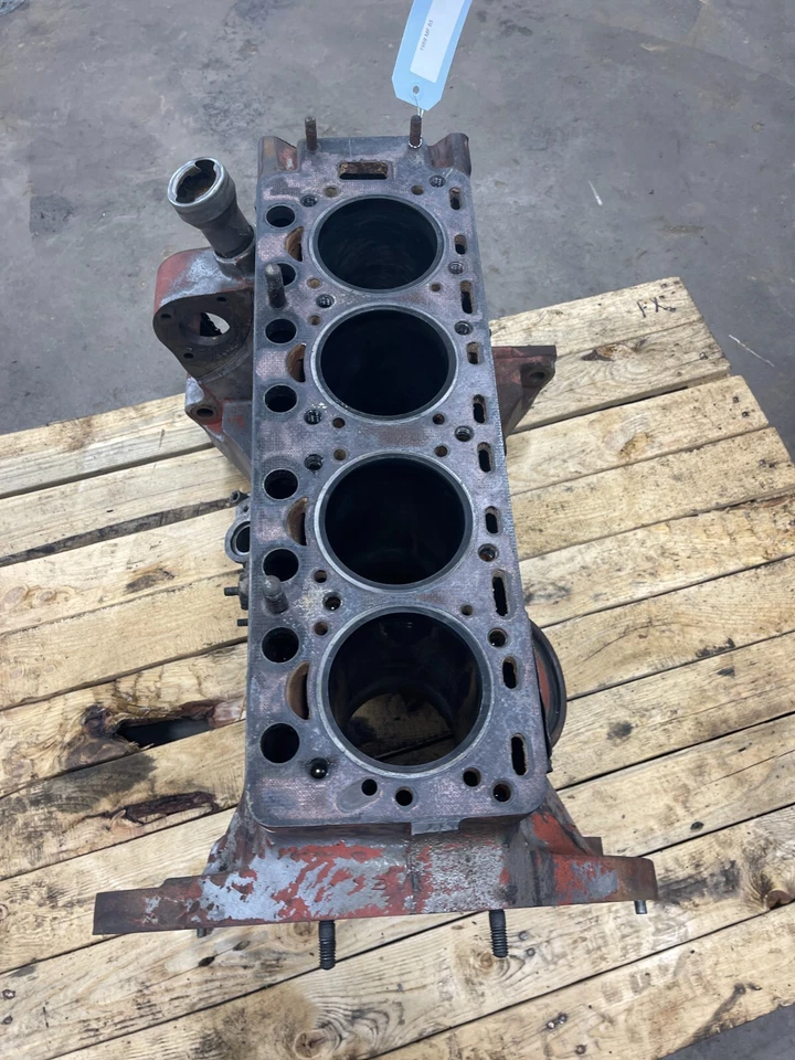 Tractor de gasolina Massey Ferguson 85 1959 Continental E223 bloque de motor E223A-600 Foto 4 de 4