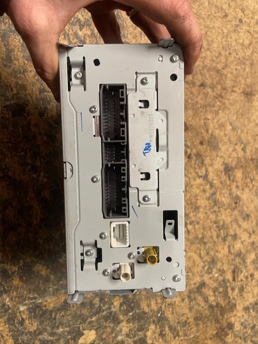 OEM RADIO RECEIVER NAVIGATION UNIT RHB JEEP WRANGLER 15 16 17 18 - Picture 5 of 8
