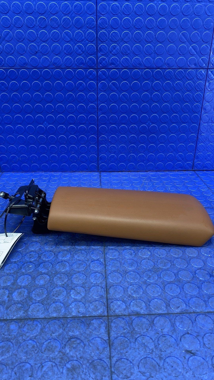 2012 2013 2014 FERRARI CALIFORNIA FRONT CENTER CONSOLE STORAGE ARM REST LID OEM