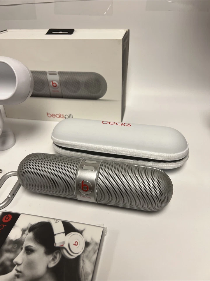Auténtico Altavoz Bluetooth Beats Pill + Soporte Dude EDICIÓN LIMITADA Leer Desc Foto 3 de 4