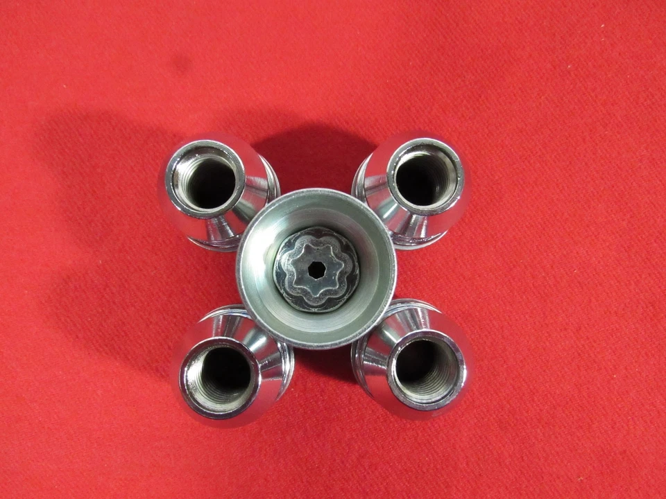 CHRYSLER JEEP DODGE 4-зажим колеса замок комплект с ключом новый OEM MOPAR - Изображение 3 из 4