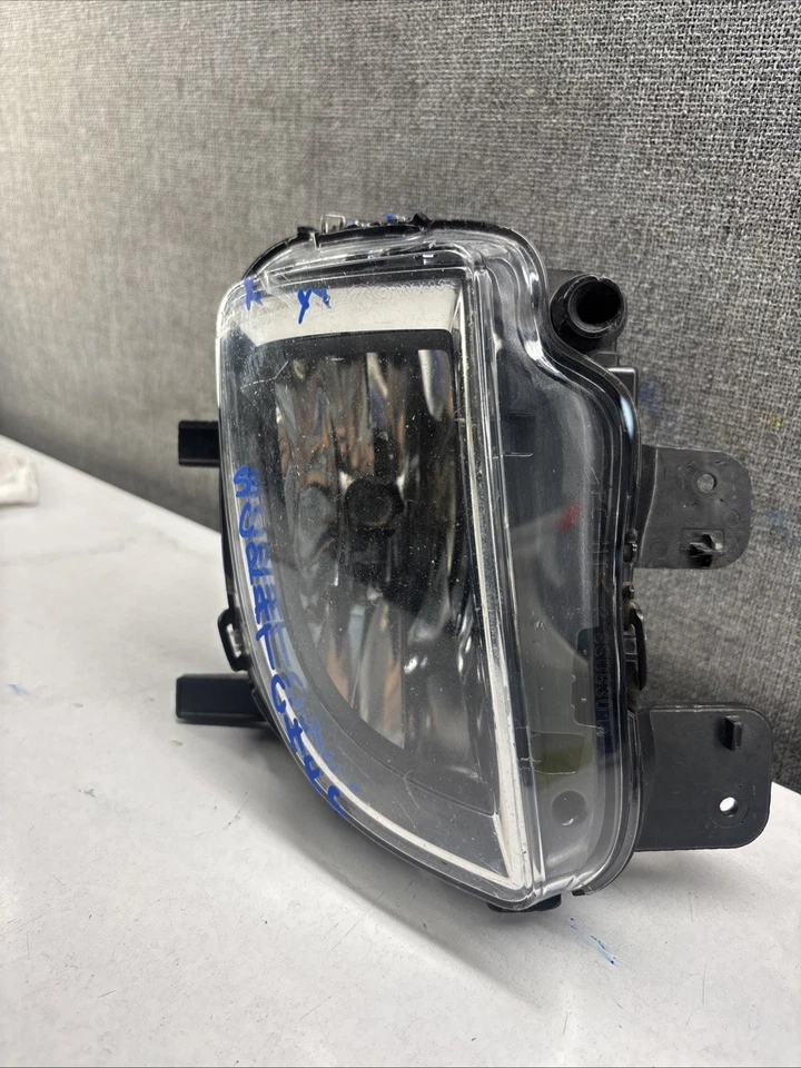 2010 - 2014 VOLKSWAGEN GOLF GTI ПЕРЕДНИЙ ПРАВЫЙ RH ПРОТИВОТУМАННЫЕ ФАРЫ OEM Б/У - Изображение 4 из 4