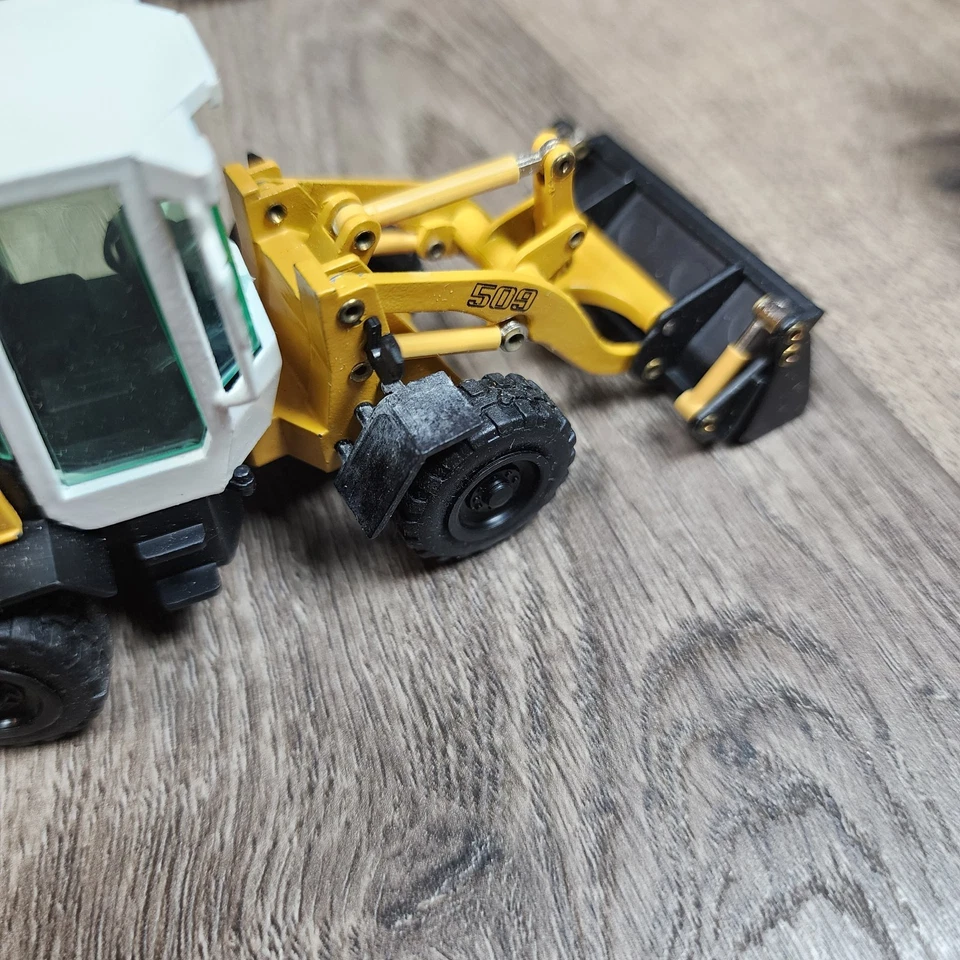 1:50 NZG 411 L509 LIEBHERR STEREO LOADER Rare Vintage - Image 3 of 4