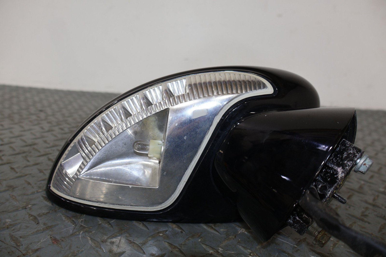 06-12 Bentley Flying Spur Right RH Power Door Mirror (Black Respray) Tested