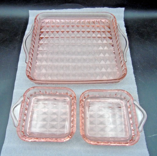 VTG JEANETTE WINDSOR PINK HANDLE  3 TRAYS 2-4" 1-8.5"
