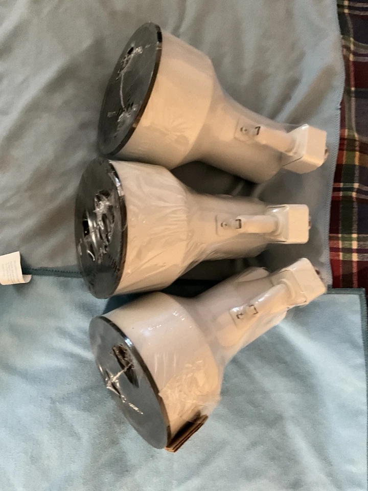 3 Lighting R30/Par30 Track Lighting Fixture Head - Image 2 of 4