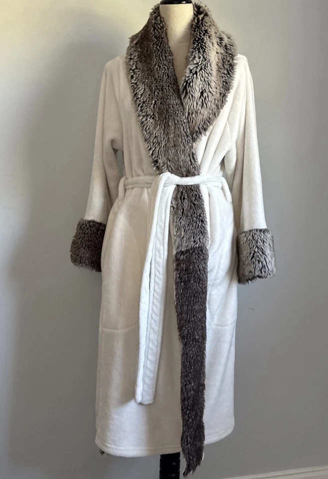 Elegant Home Women’s Plush Robe S/M White Faux Fur Trim Shawl Collar Belted Cozy - Image 2 of 4