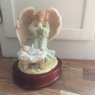 Roman- Seraphim Classics - ''Francesca, Loving Guardian'' Plays Children's Prayer
