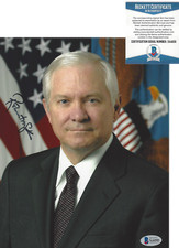 ROBERT GATES - OBAMA SECRETARY OF DEFENSE - SIGNED 8x10 PHOTO C BECKETT COA BAS