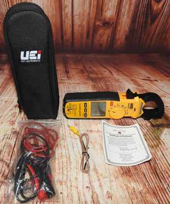 UEi DL579T Digital Clamp Meter WITH CASE, LEADS ((((STILL HAS PLASTIC ON IT!!))