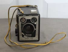 Vintage Kodak Brownie Six-20 Model D Box Camera AS-IS Used Untested Free Ship